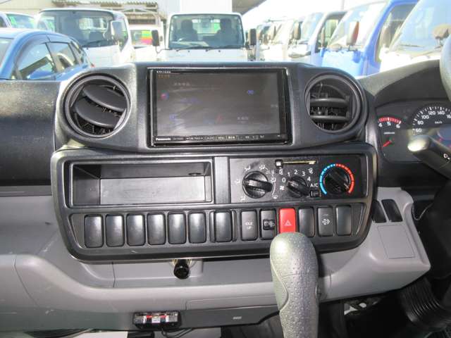 U00047396110_15_001.jpg