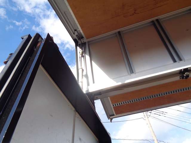 U00047916328_58_001.jpg