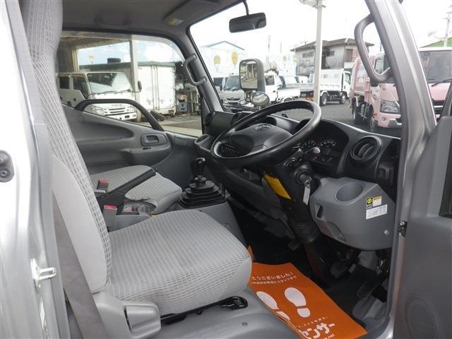 UJ0047881707_13_002.jpg