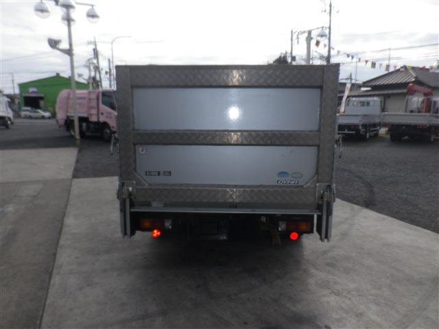 UJ0047881707_6_002.jpg
