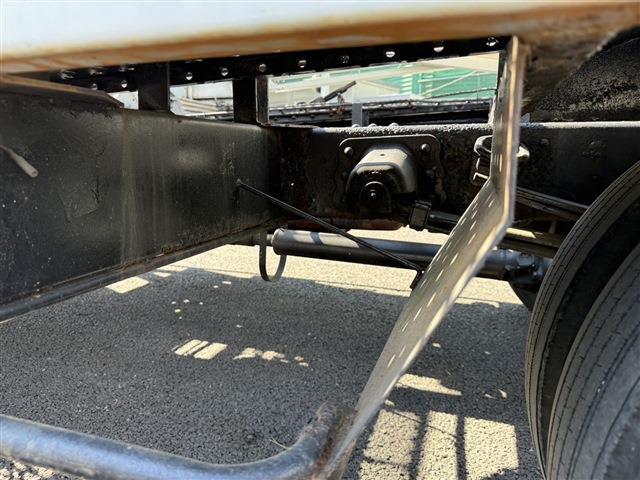 UJ0048119564_48_001.jpg