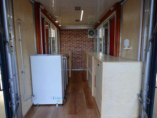 U00047854968_9_001.jpg
