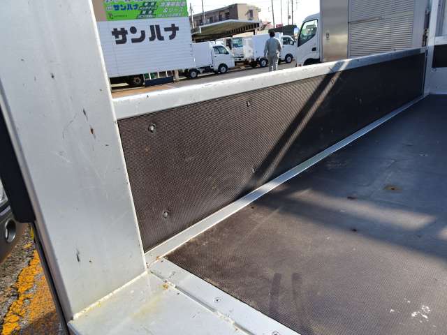 U00047759781_52_001.jpg