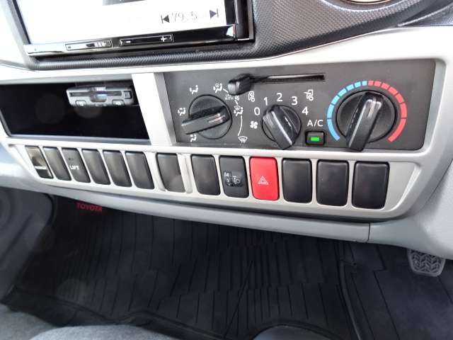 U00047759781_76_001.jpg