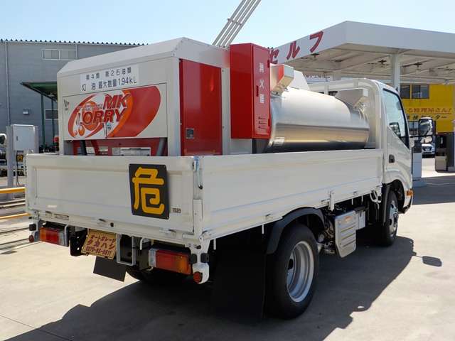 U00045064153_4_001.jpg