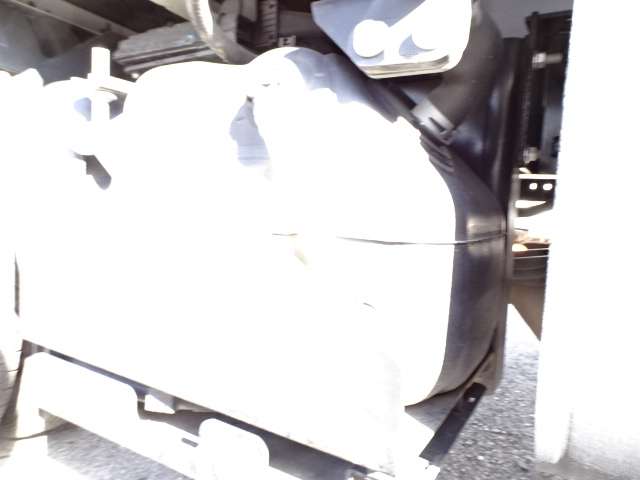 U00048224917_75_001.jpg