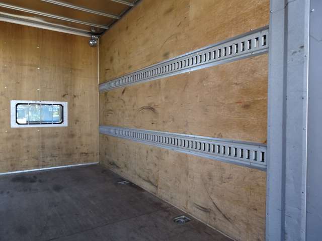 U00044660790_17_003.jpg
