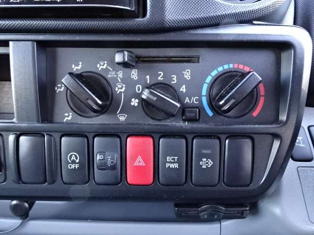 U00044660790_43_003.jpg