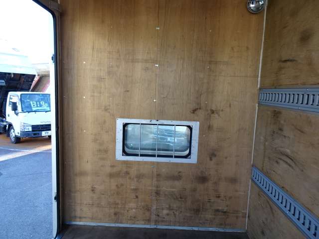 U00044660790_73_003.jpg