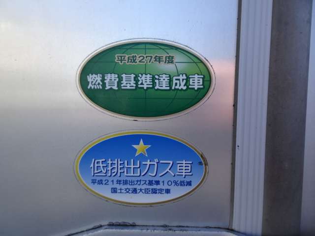 U00044660790_85_003.jpg