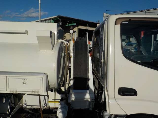 U00047668827_13_001.jpg