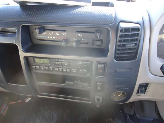 U00044200049_33_002.jpg