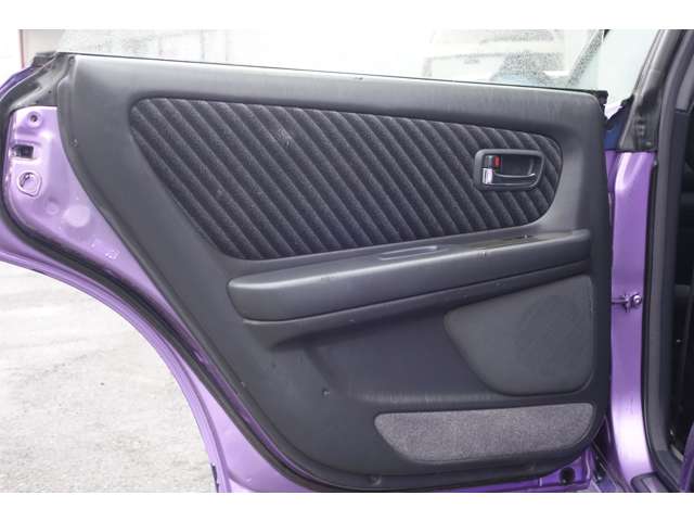 U00048333723_32_003.jpg