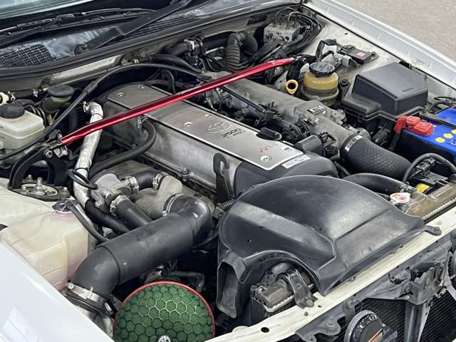 UJ0048454898_31_001.jpg