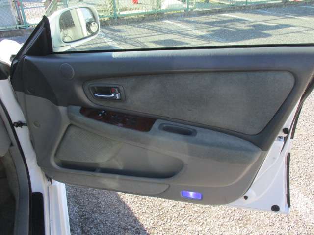 U00047443931_15_002.jpg