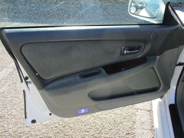 U00047443931_18_002.jpg