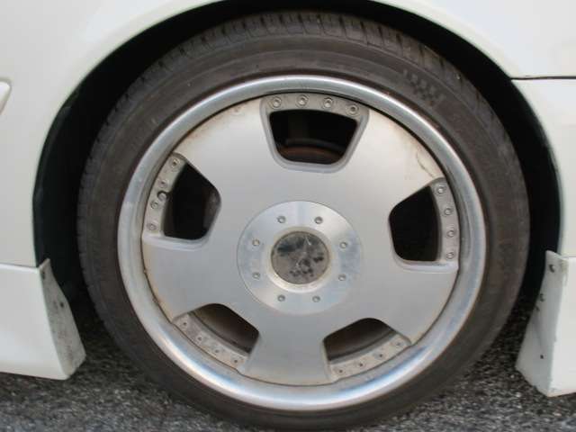 U00045220546_33_003.jpg