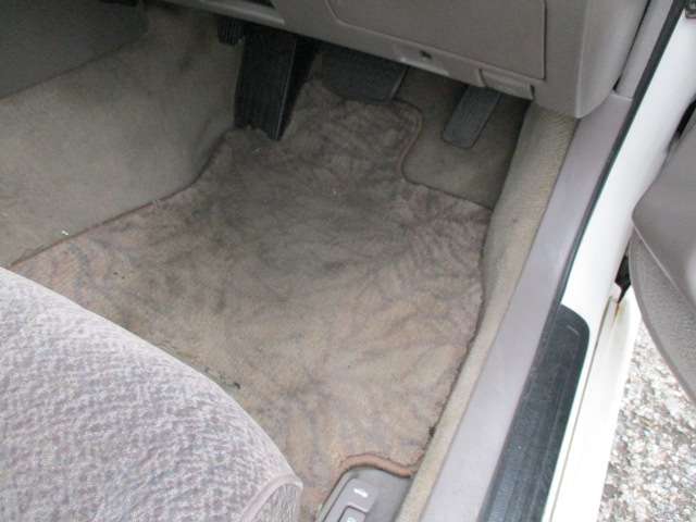 U00045220546_46_003.jpg