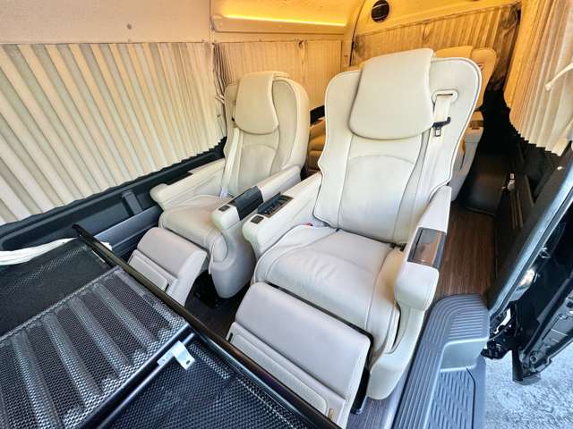 U00047661178_7_005.jpg