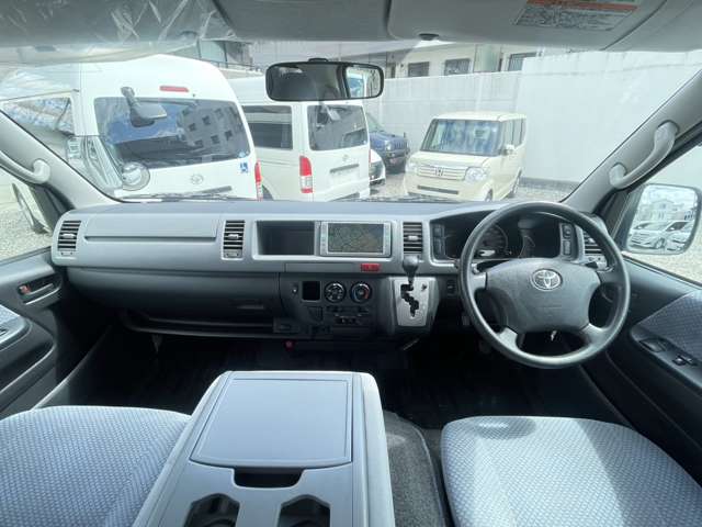 UZ0048363933_2_002.jpg