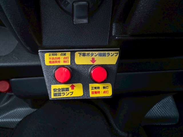 U00048470218_32_001.jpg