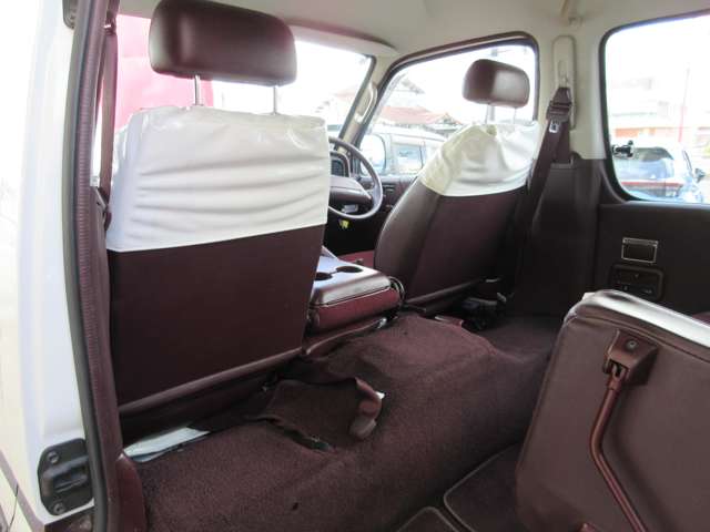 UZ0048352158_42_002.jpg