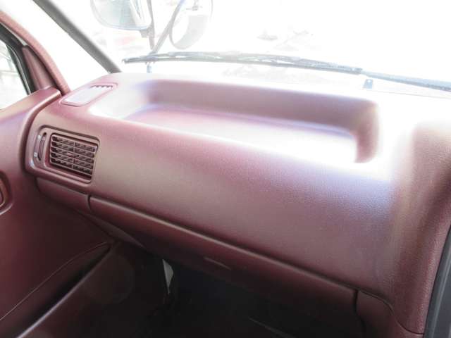 UZ0048352158_9_003.jpg