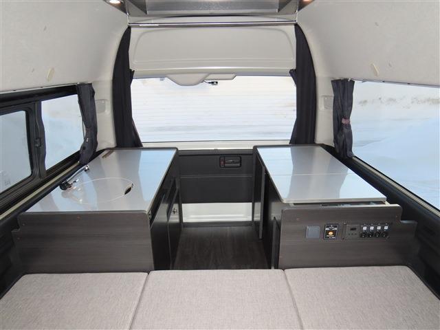 UJ0048091742_49_002.jpg