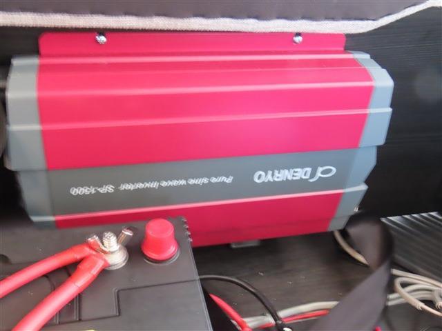 UJ0048091742_68_002.jpg