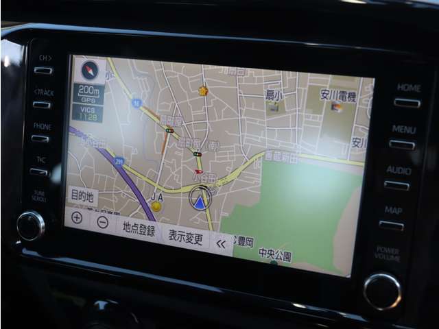 UZ0048142866_19_004.jpg