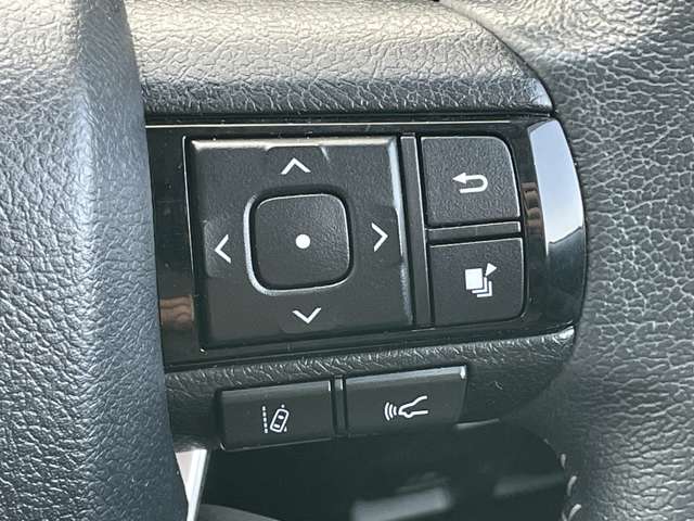 UZ0048005551_10_003.jpg