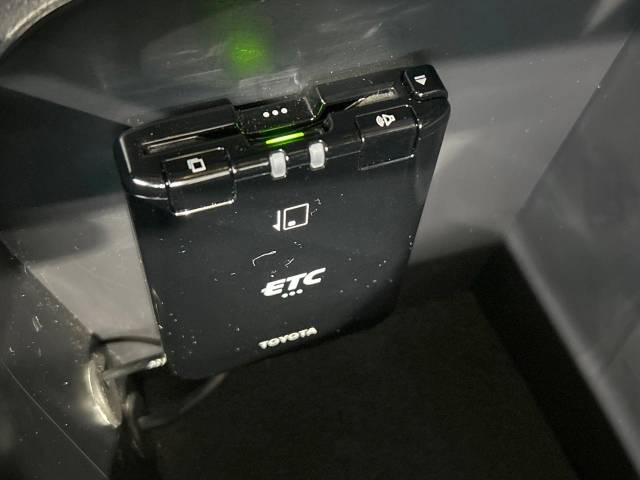 UZ0048008851_6_001.jpg