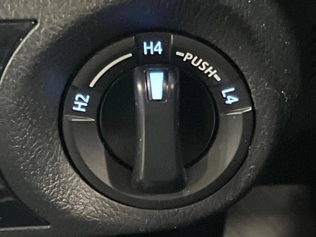 UZ0048369966_32_001.jpg