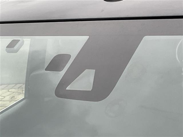 UZ0048434751_54_002.jpg