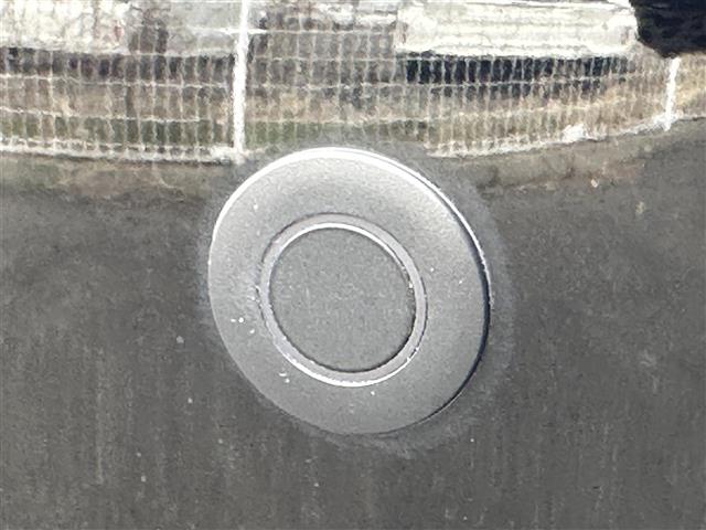 UZ0048422181_38_002.jpg