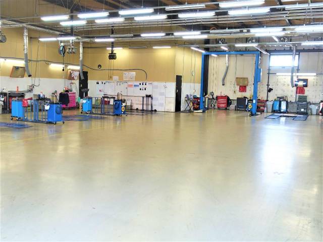 UZ0048527148_84_001.jpg