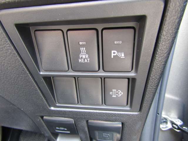U00048430683_54_001.jpg