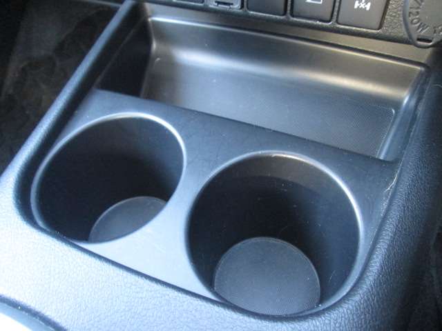 U00047930143_11_002.jpg