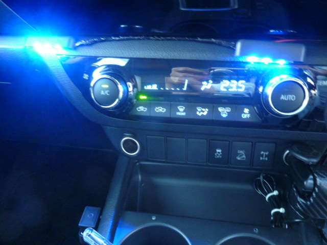 U00045620357_52_001.jpg