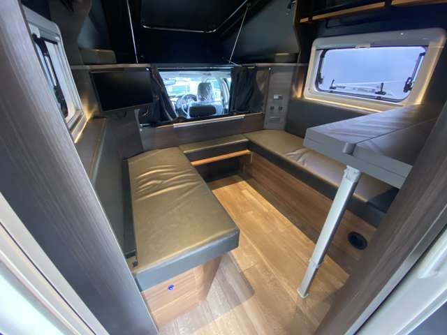 U00048316465_11_001.jpg