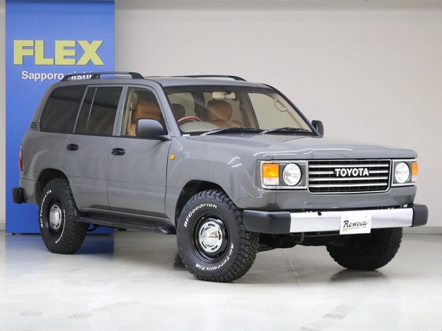 UZ0048418640_3_001.jpg