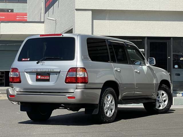 U00048259471_5_003.jpg
