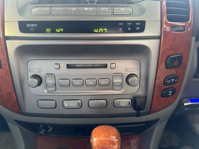 UJ0048023554_14_001.jpg