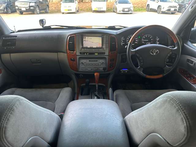 UJ0048023554_2_001.jpg