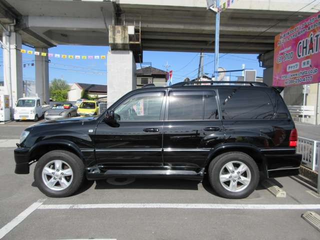 UJ0046833250_4_002.jpg