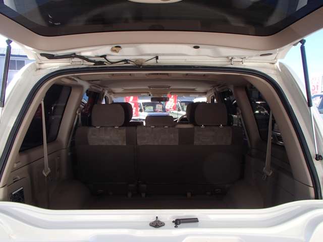 U00047722033_44_001.jpg