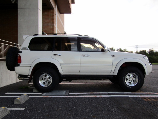 UZ0043387227_6_001.jpg