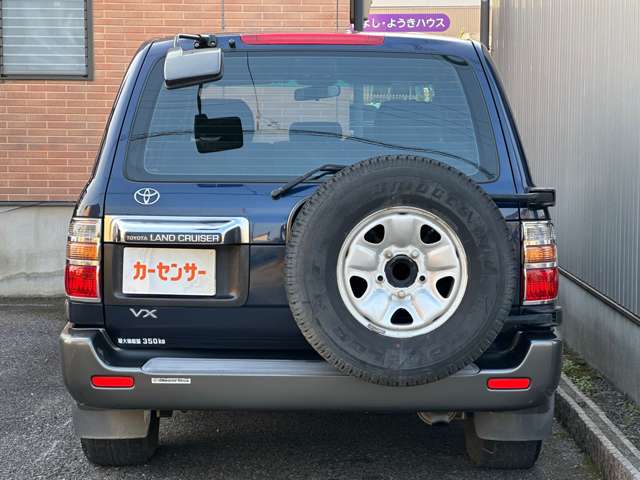 UJ0047761944_80_002.jpg