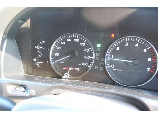 U00039870704_17_001.jpg