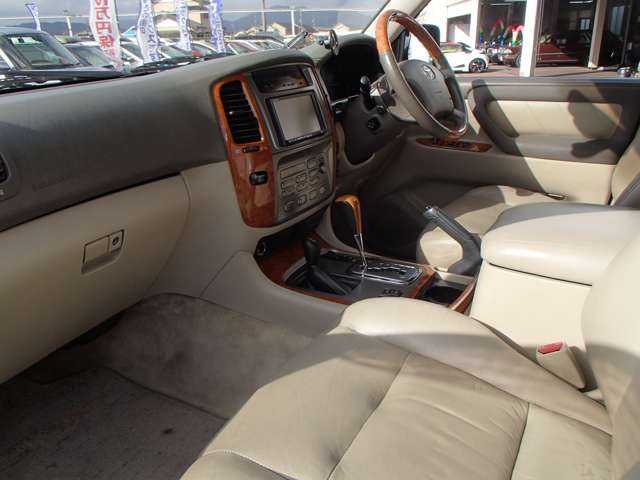 U00047668678_82_001.jpg